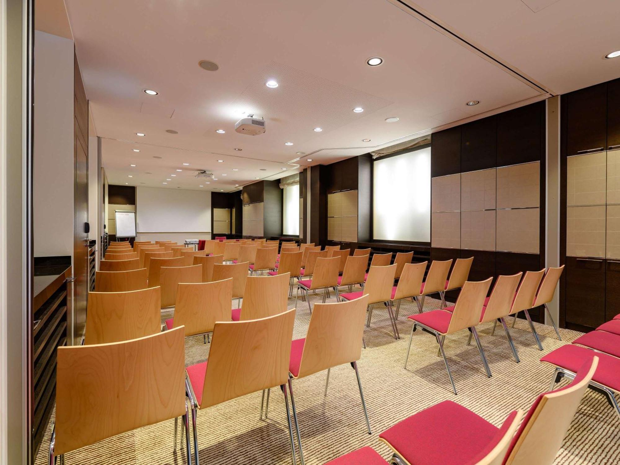 Moevenpick Hotel Lausanne Kültér fotó